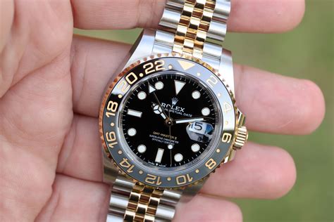 rolex gmt v serial|Rolex gmt black and gray.